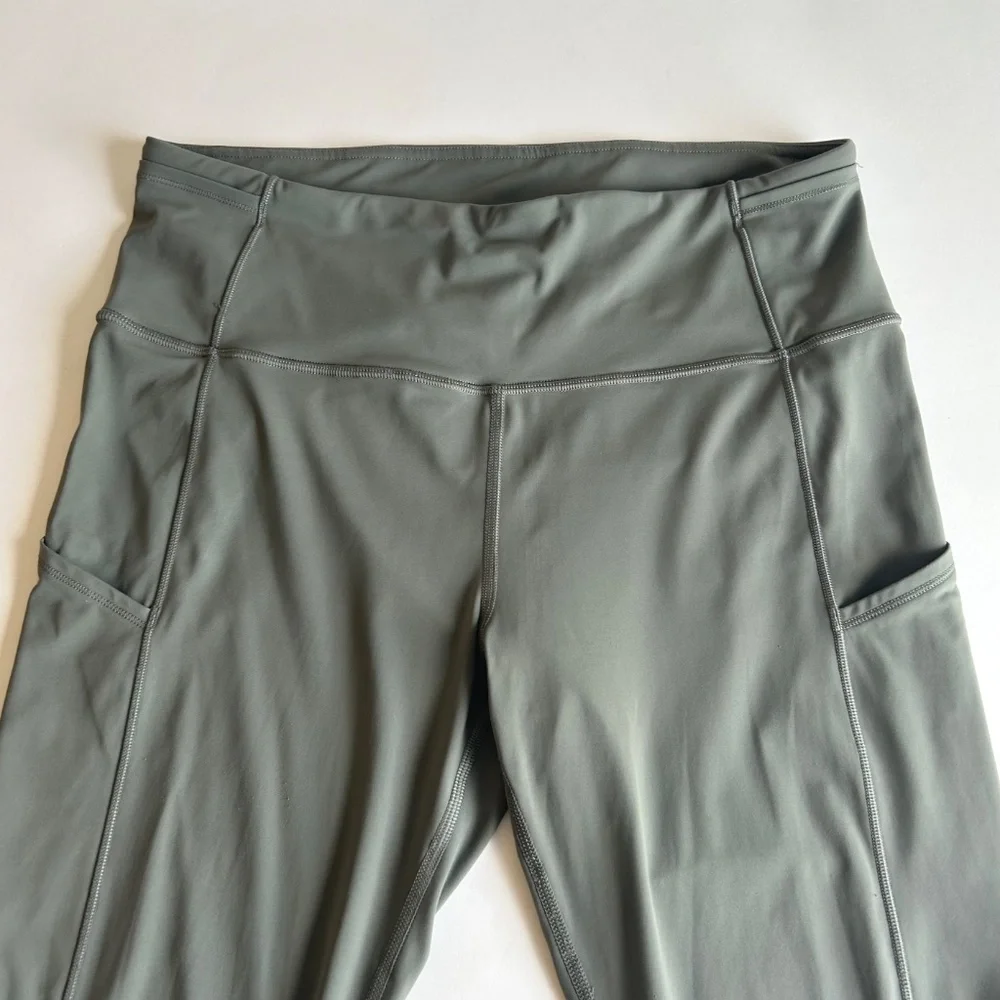 lululemon athletica Green Leggings - Picture 4 of 16